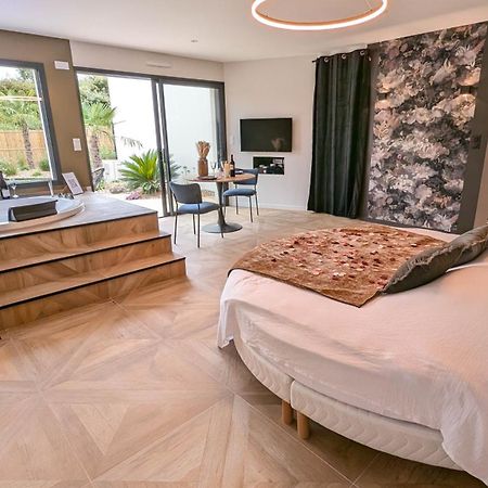 Les Suites Du Payre - Suite Romance Saint-Hilaire-de-Talmont ภายนอก รูปภาพ