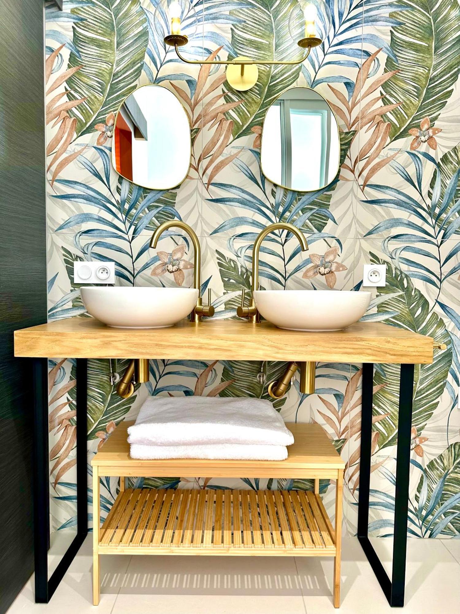 Les Suites Du Payre - Suite Romance Saint-Hilaire-de-Talmont ภายนอก รูปภาพ