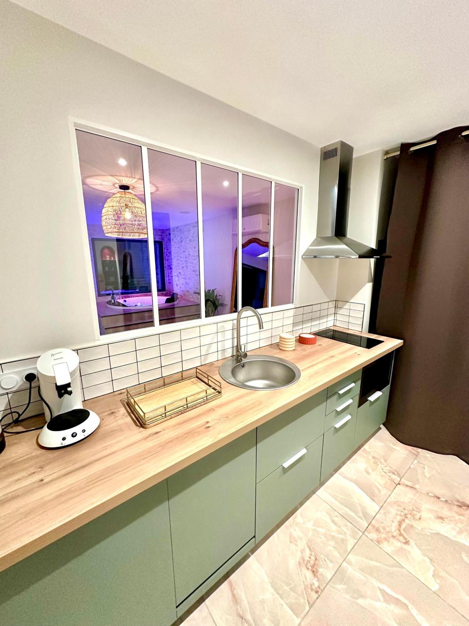 Les Suites Du Payre - Suite Romance Saint-Hilaire-de-Talmont ภายนอก รูปภาพ