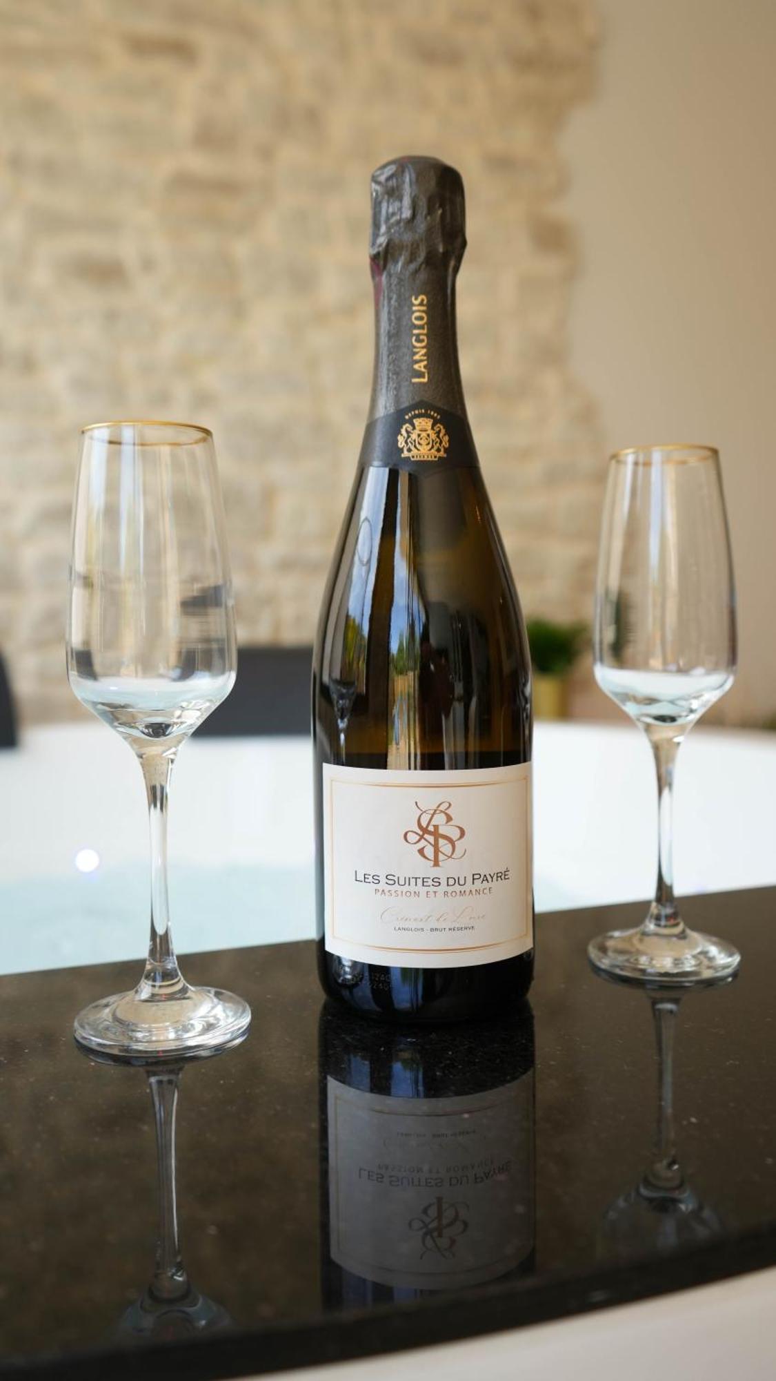 Les Suites Du Payre - Suite Romance Saint-Hilaire-de-Talmont ภายนอก รูปภาพ