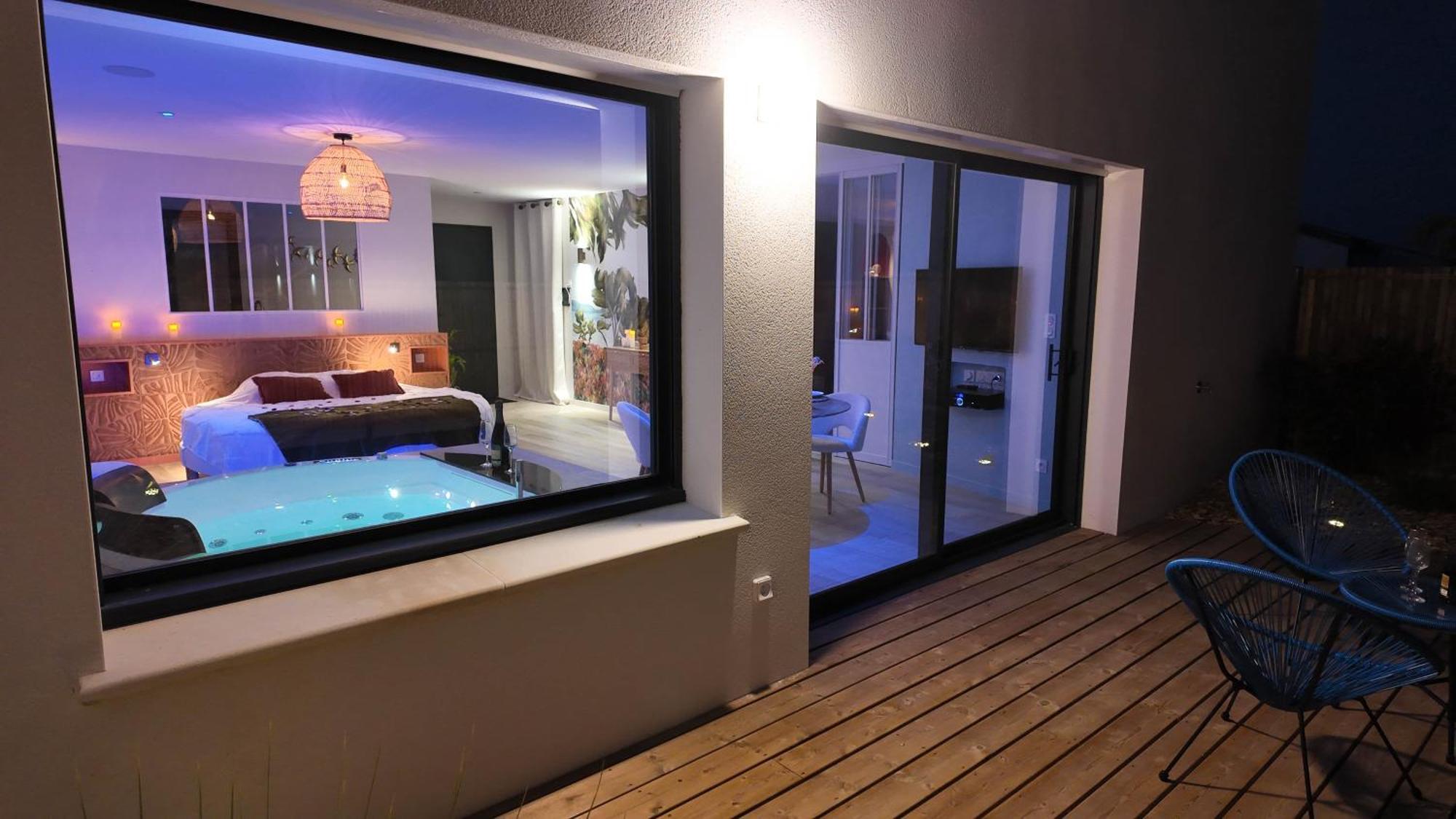 Les Suites Du Payre - Suite Romance Saint-Hilaire-de-Talmont ภายนอก รูปภาพ